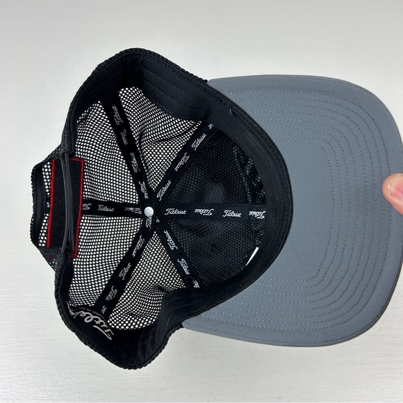 Titleist FJ Pro V1 Golf One Size Mesh Hat Baseball Cap Snapback - Picture 6 of 6